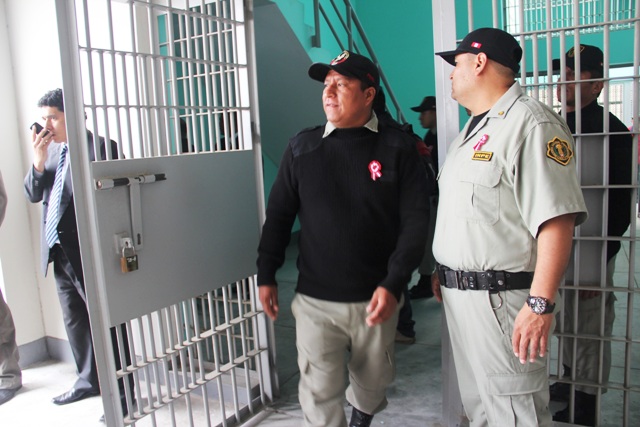 Decomisan 40 celulares y 20 chips durante requisa en pabellón 6 del penal de Cambio Puente