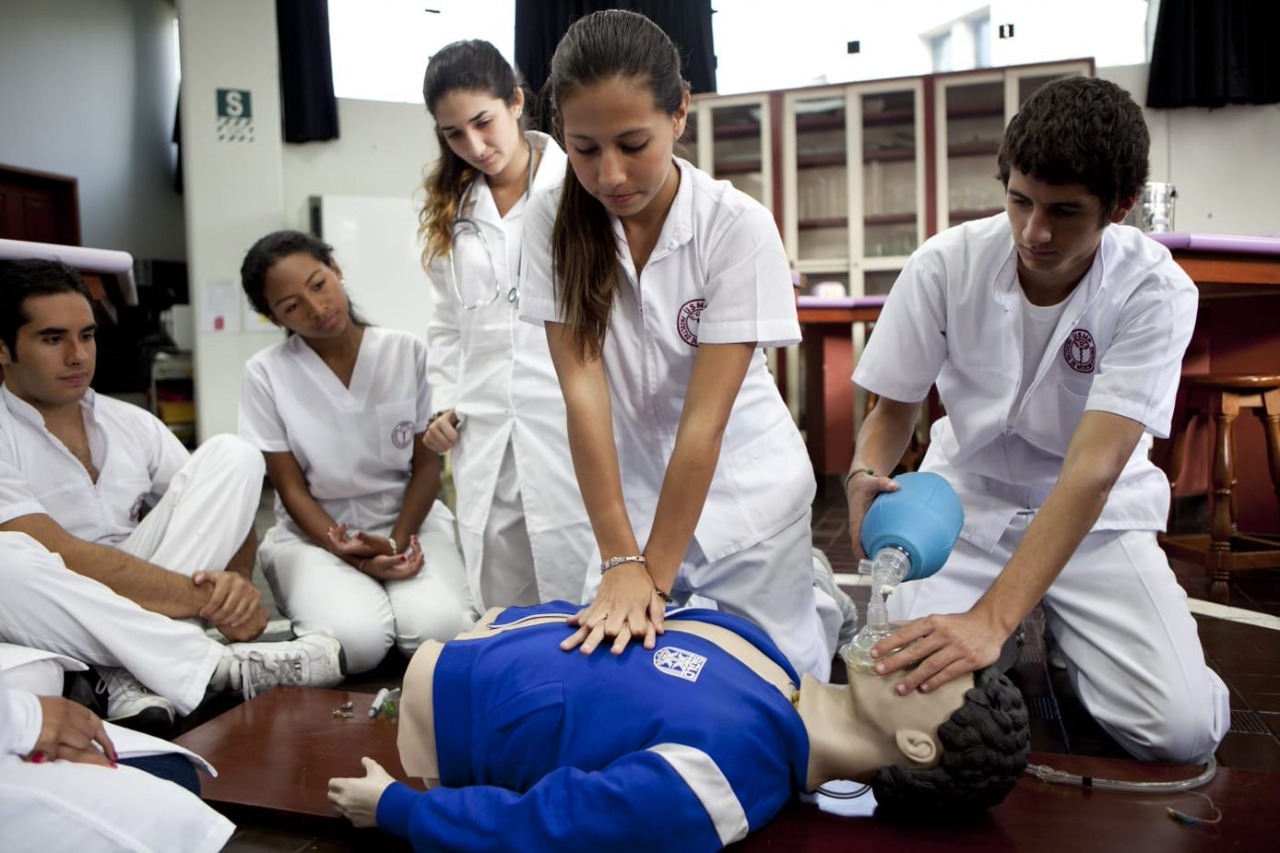 Universidades invierten más de S/269 millones en mejorar la formación médica   