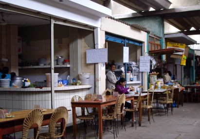 Indecopi insta a municipios reforzar vigilancia en negocios de venta de alimentos