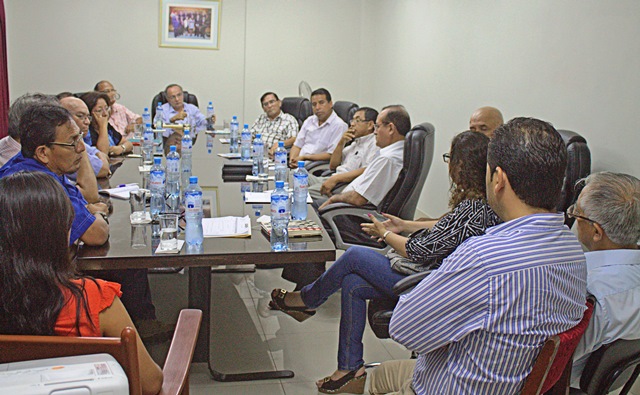 Chimbote: Acuerdan iniciar gestiones para recuperación de Bahía El Ferrol