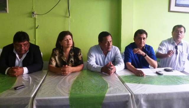 Apristas se confrontan en la presentación oficial de su precandidata