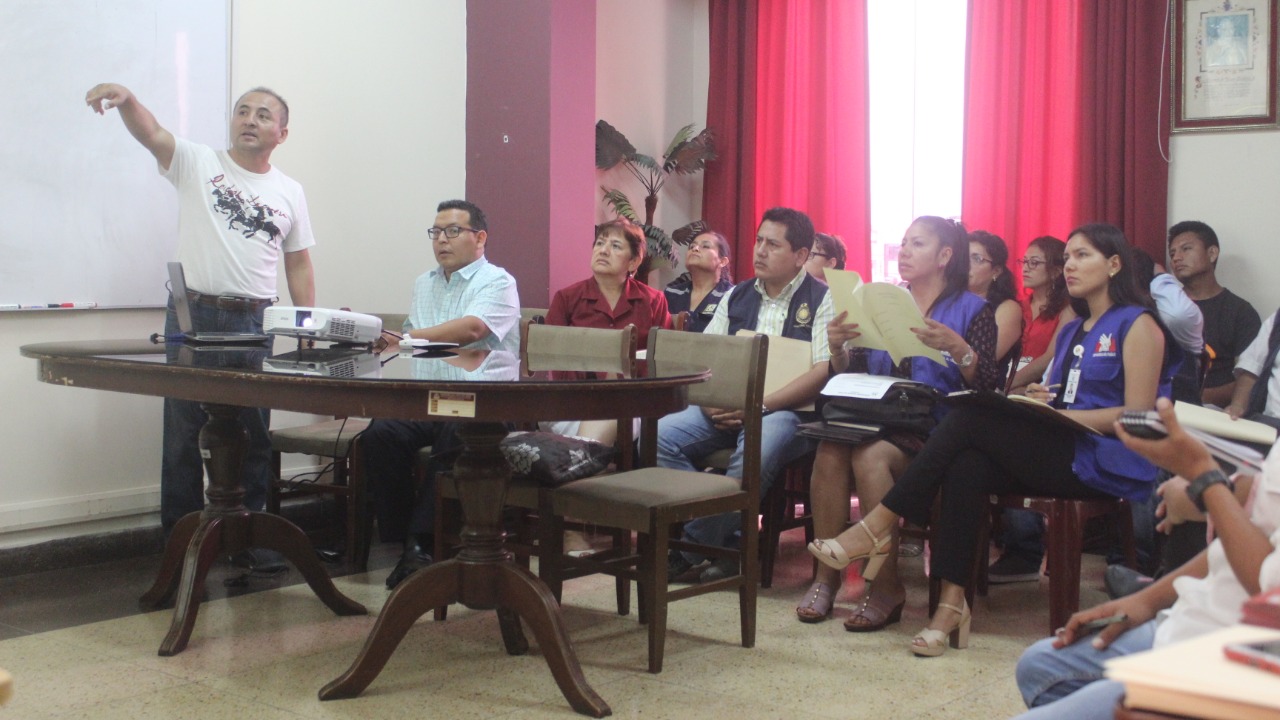 Autoridades locales definen plan de acción para erradicar botadero de basura de Coishco