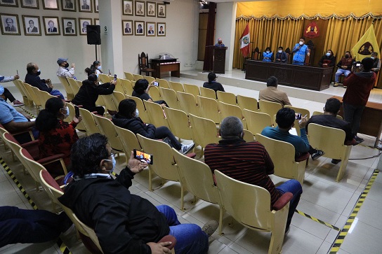 Briceño reiteró su compromiso de titular pueblos de Chinecas y del cono norte de Chimbote