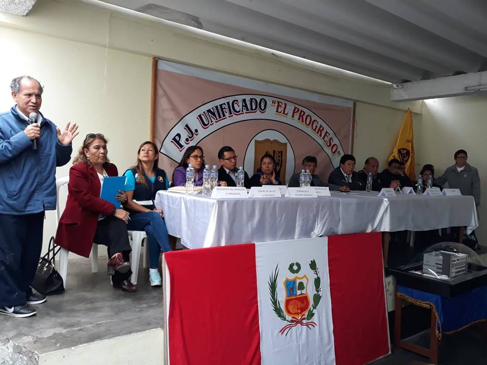 Autoridades, dirigentes y comerciantes se reúnen para tratar sobre construcción de hospital El Progreso