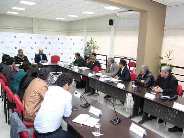 Instalarán bloqueadores en penal de Cambio Puente y Dinoes se quedará en Chimbote