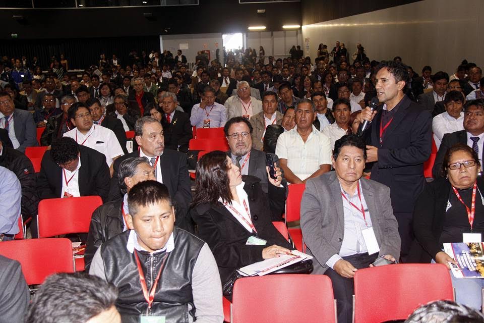 Alcalde de Nuevo Chimbote evidencia situación de municipios en cita de AMPE