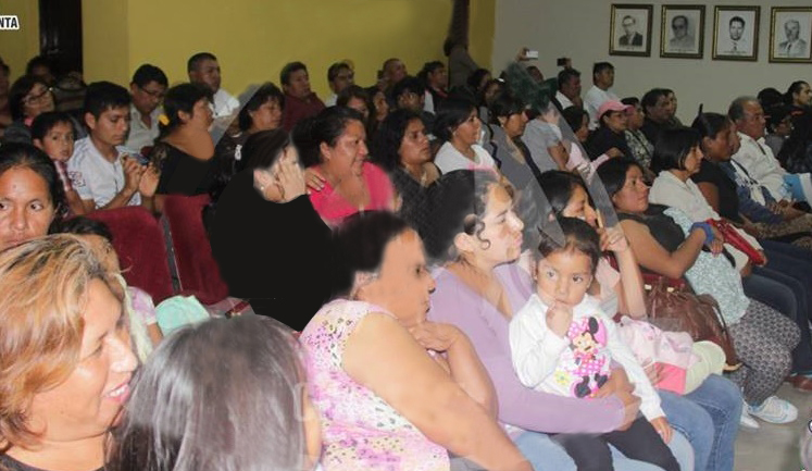 Chimbote: alcaldesa se reunió con dirigentes vecinales de zonas que comprenden las 308 hectáreas