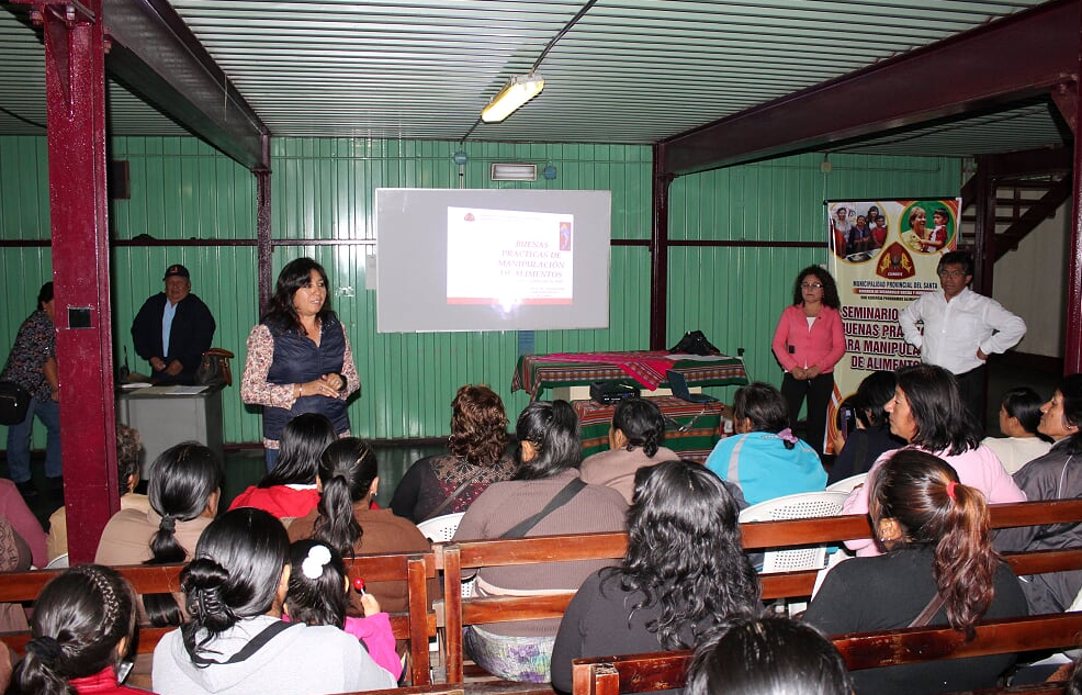 Chimbote: municipalidad realizó taller de buenas prácticas para manipulación de alimentos