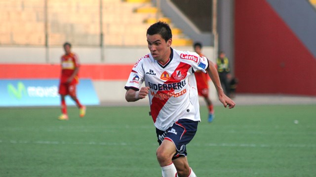 Volante Ricardo Salcedo se recupera de esguince a la rodilla izquierda