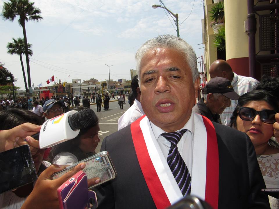 Chimbote: congresista Narváez pide reunión a gobernador para definir situación de Chinecas 