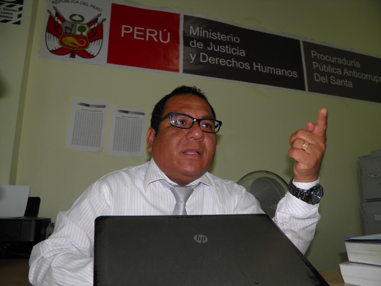 Procurador Anticorrupción del Santa quejará a fiscales que abrieron investigación en su contra