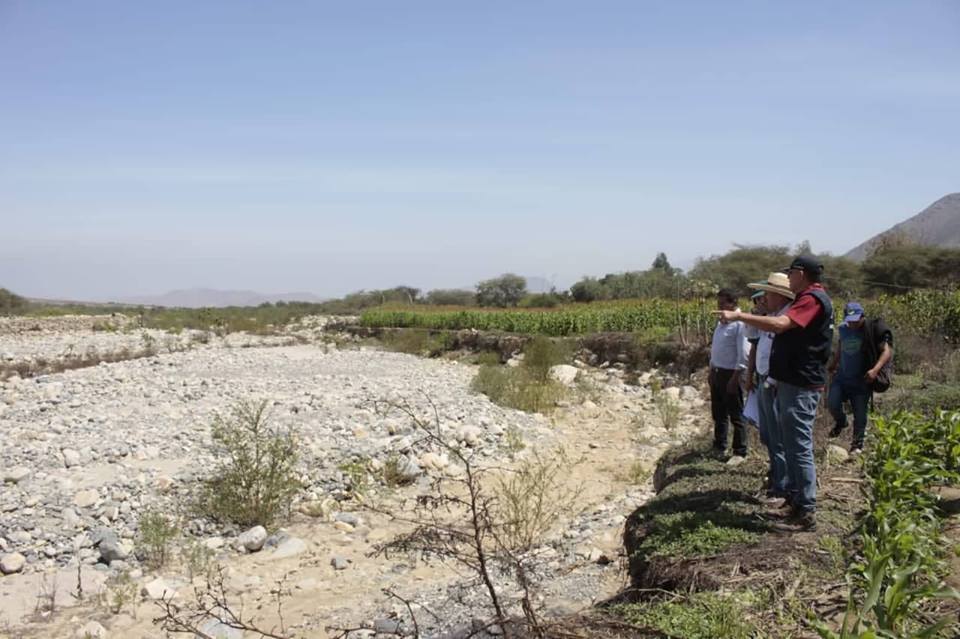 Chimbote: culminan trabajos de descolmatación en ríos Santa, Lacramarca y dren Cascajal