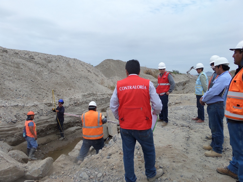 Comandante Noel: advierten riesgos en la obra de enrocados en el río Casma