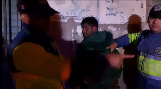 Roba casas fue atrapado in fraganti en “Belén” de Nuevo Chimbote