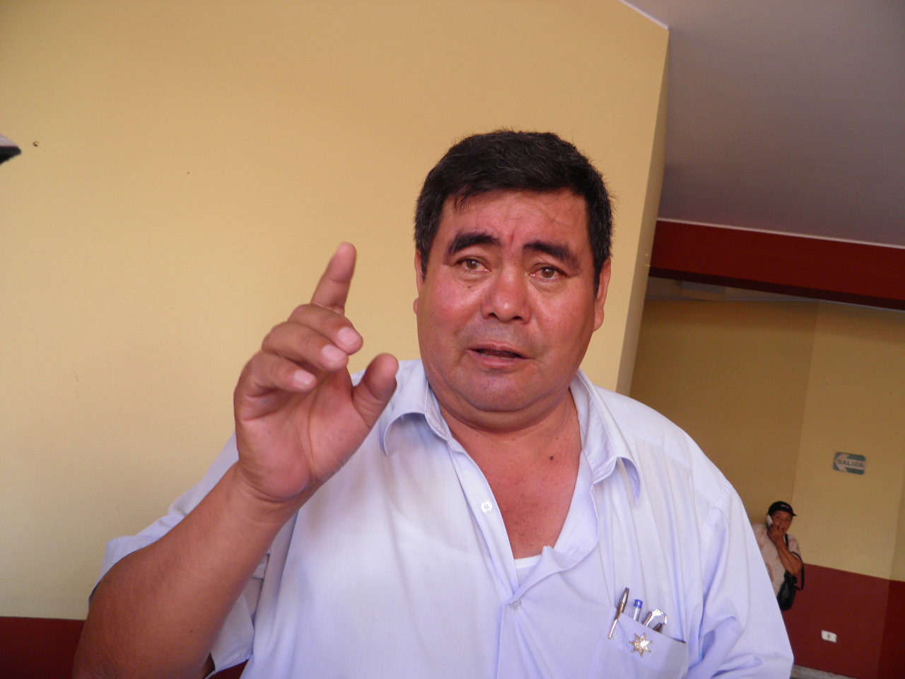 Chimbote: solicitan a Gobierno Central culminación de obras en siete colegios 