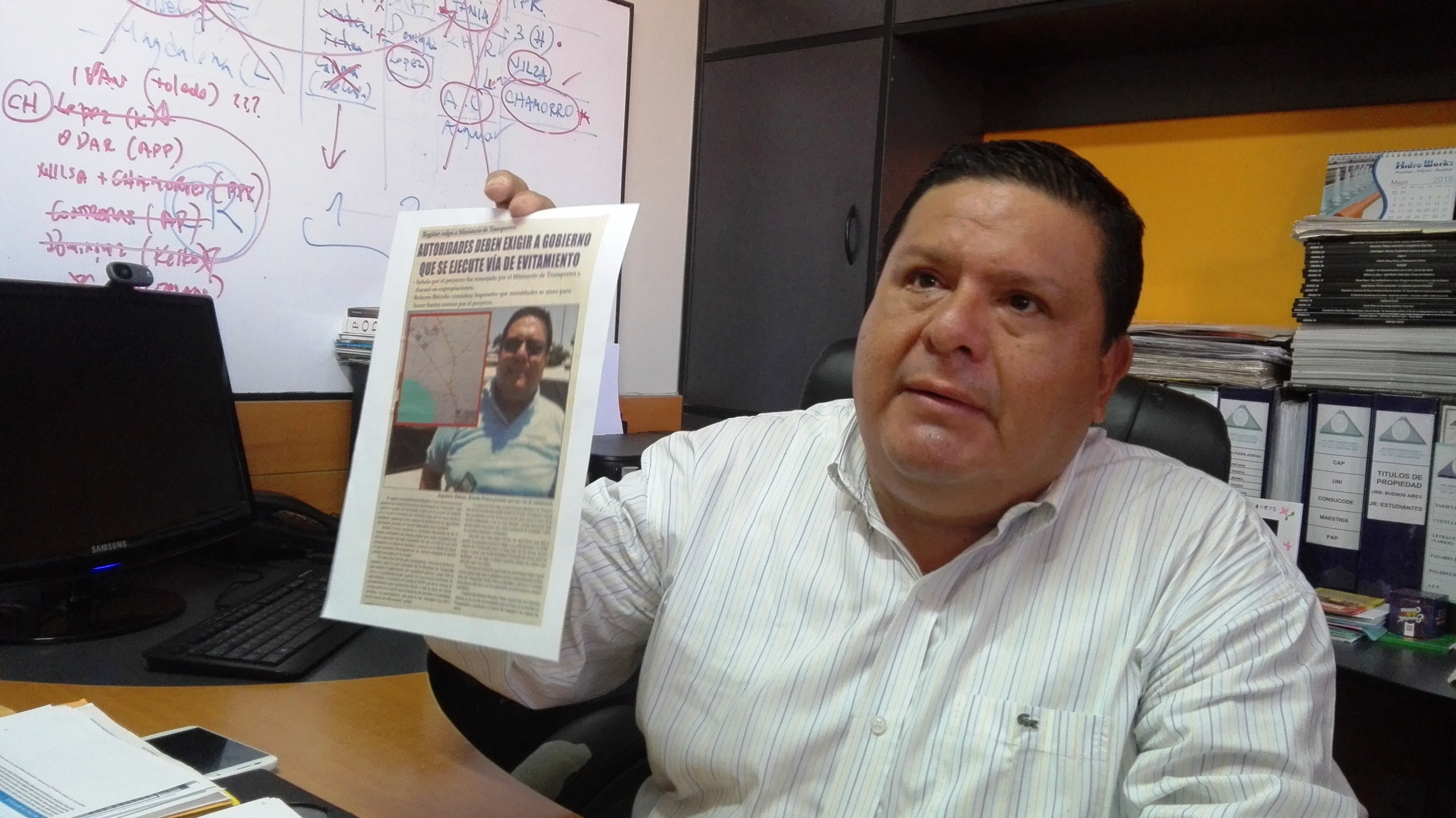 Briceño pide a autoridades no permitir el cierre de escuela PNP de Nuevo Chimbote