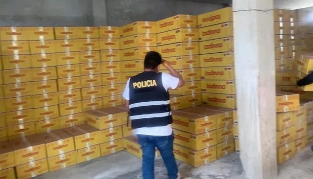 Policías recuperan más de mil cajas de panetón que fueron robados en Huarmey
