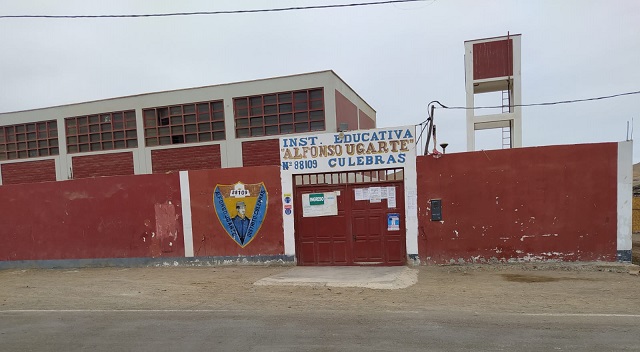 Delincuentes roban en la dirección de colegio en Huarmey, se llevaron hasta los focos