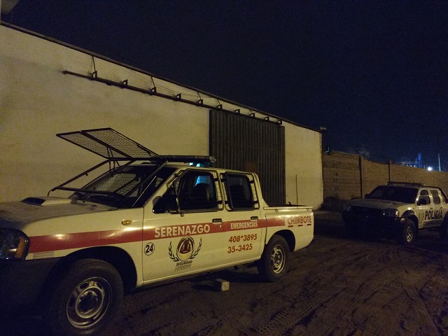 Delincuentes toman por asalto fábrica para robar 50 sacos de harina de pescado en Chimbote