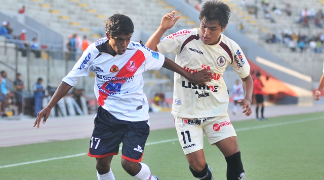 Ronaldhino jugará de titular este domingo ante Universitario de Deportes