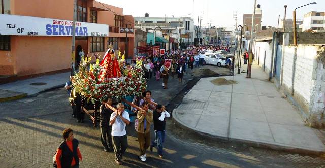 Diócesis realizó el Rosario de la Luz