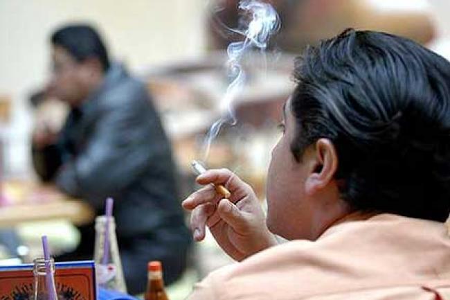 Chimbote: Establecimientos y salas de diversión no respetan ley antitabaco 