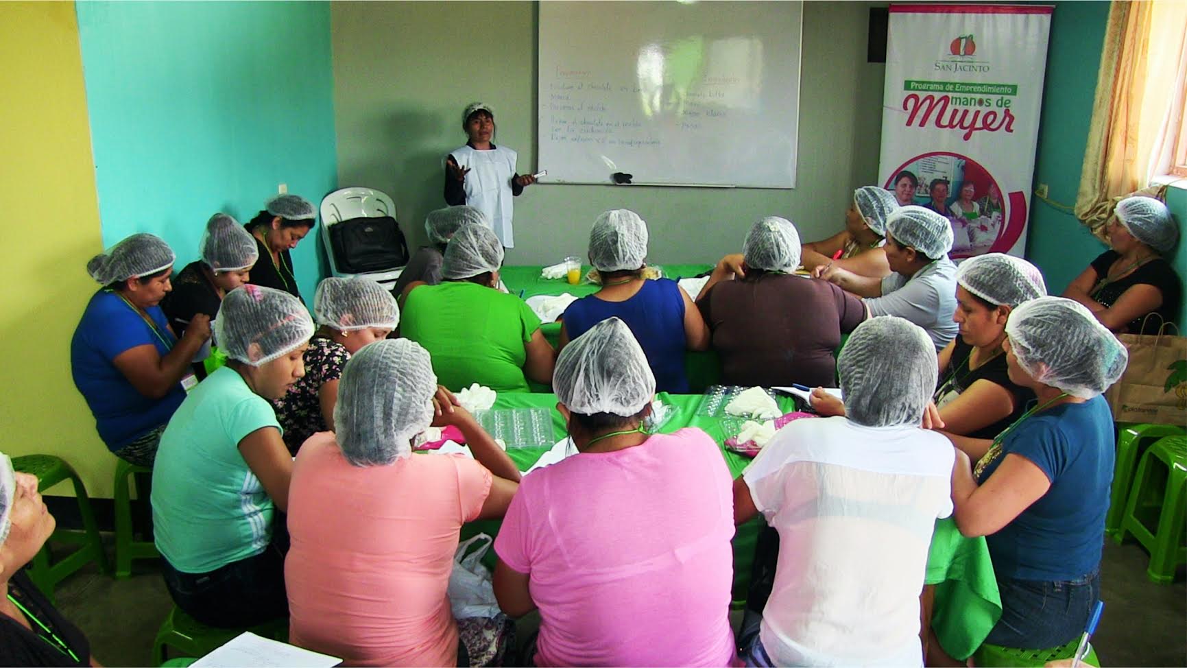 Agroindustria San Jacinto promueve talleres de emprendimiento para mujeres