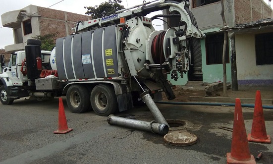 “Programa de Saneamiento Urbano no penalizó por S/ 3 millones a proveedor de camiones para obras de reconstrucción”