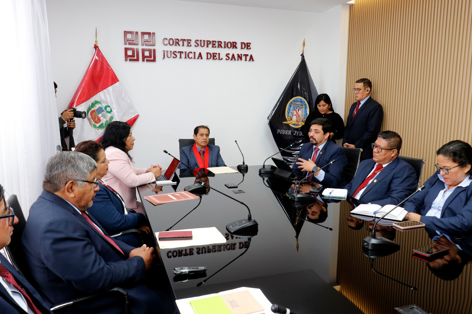 Delegación de Corte Superior de Justicia de Tumbes realiza pasantía en archivo desconcentrado 