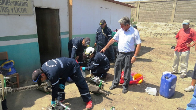 Campaña de fumigación para prevenir el dengue en distrito de Santa