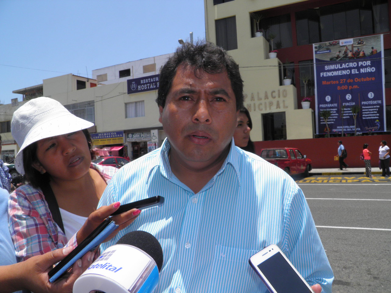 Chimbote: regidor Santos Paredes cuestiona adjudicación para sembrado de grass en “Pardo”