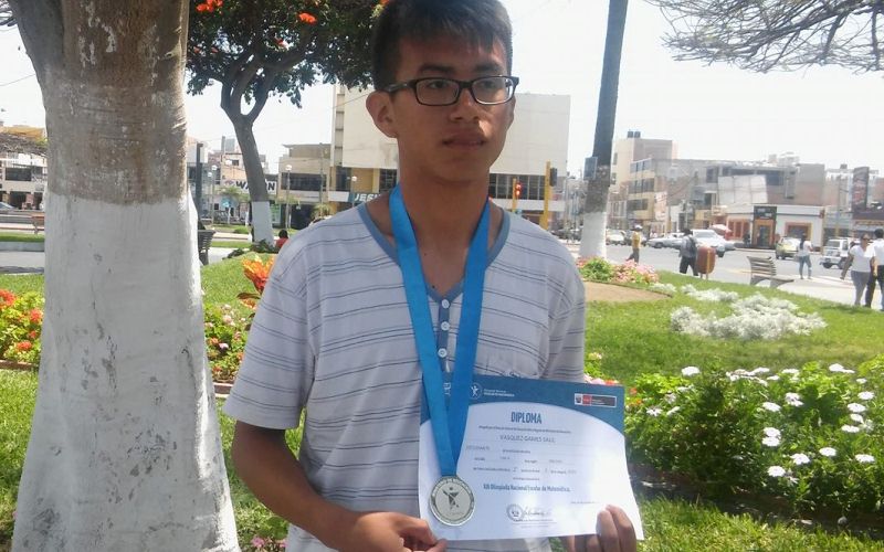 Escolar chimbotano logró medalla de plata en Olimpiada Nacional de Matemática