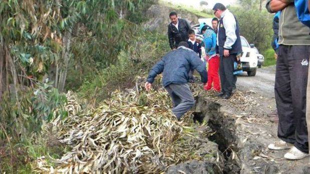 Agrietamiento de suelos en la sierra de Áncash podría dejar sin luz e internet a todo el norte del Perú