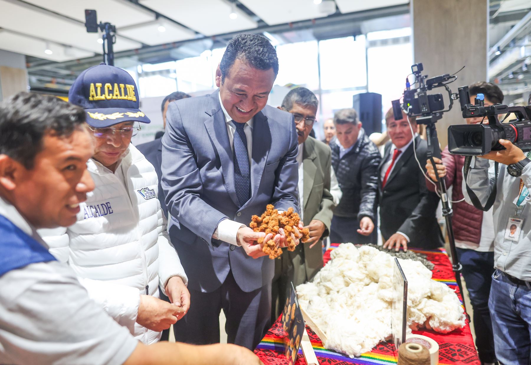  Gobierno y sector privado impulsarán producción del algodón textil de calidad