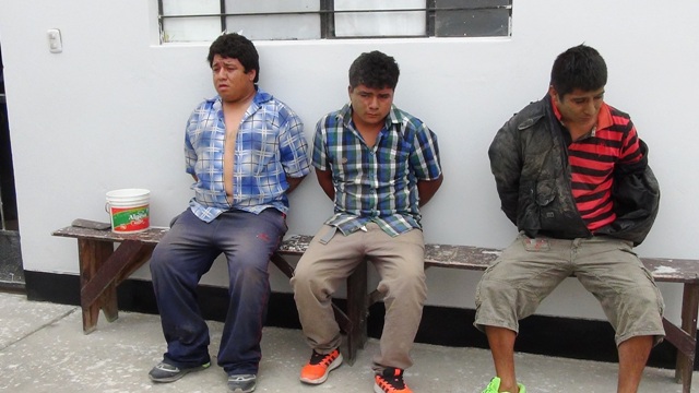Policías atrapan a 3 sujetos que secuestraron y golpearon a adolescente en Chimbote