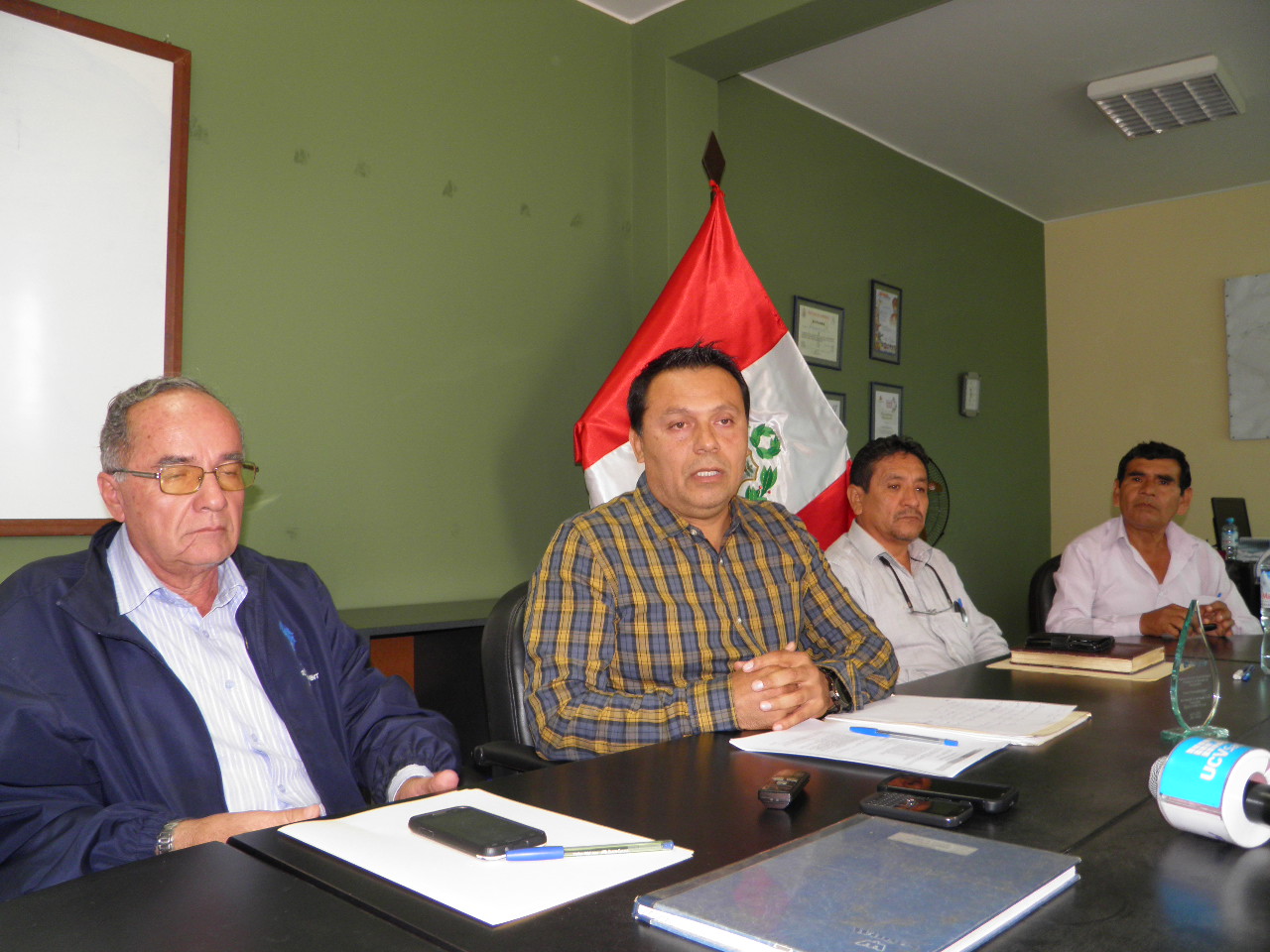 Vuelven a elegir a Calderón López como presidente de directorio de Sedachimbote