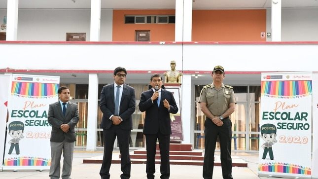 Treinta mil policías brindarán seguridad para el inicio del año escolar