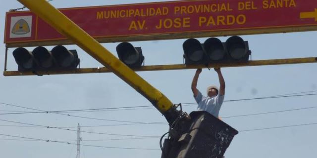  Suspenden el último peritaje de los "semáforos inteligentes"