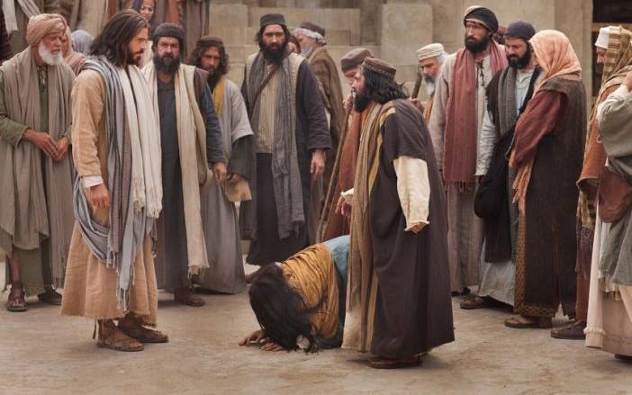 Domingo 5° de Cuaresma: “La Vio con Misericordia” 