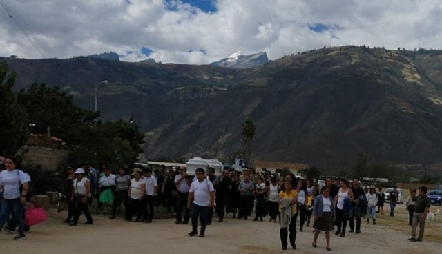 Áncash: en medio de profundo dolor sepultan restos de suboficial asesinada en Huaraz a manos de otro policía