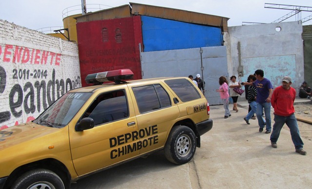 Secuestran a chofer y roban tráiler con fierro valorizado en 35 mil dólares 