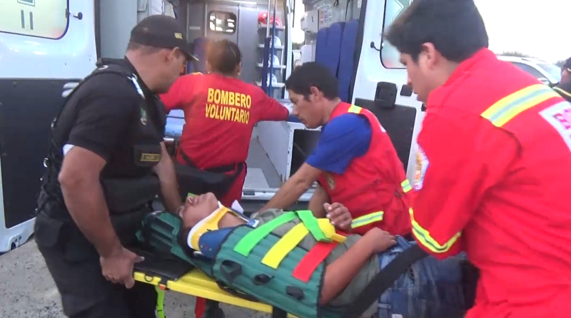 Serenos de Nuevo Chimbote auxiliaron a joven herido en accidente de tránsito  