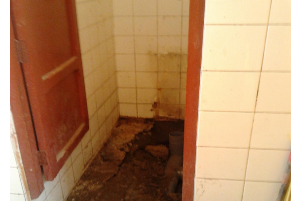 Remodelación de los SS.HH. del colegio Javier Heraud ( Abel Cayetano Vásquez)