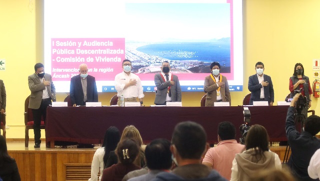 Ministro de Vivienda prometió la titulación de los pueblos de Nuevo Chimbote y Chimbote