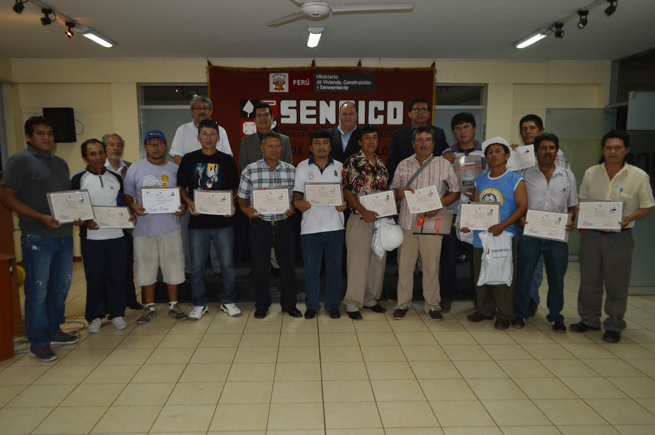 Siderperú y Sencico capacitaron a 90 albañiles en Chimbote