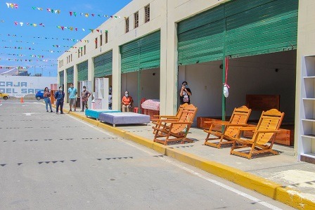 Inauguran feria exposición y venta de muebles de madera y melamina en centro productivo Tres Estrellas