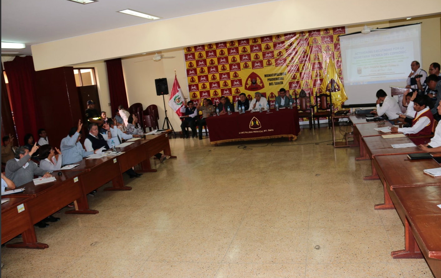 Sociedad civil exigirá pronto reinicio de obras en colegios de la provincia del Santa