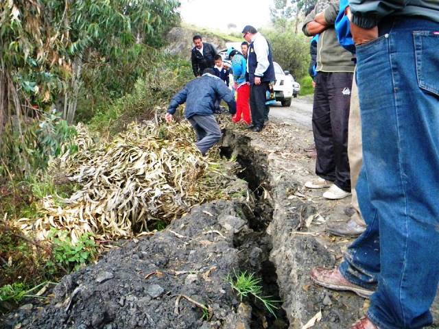 Áncash: Suelo de caserío de Socosbamba sigue rejándose y pobladores piden ayuda