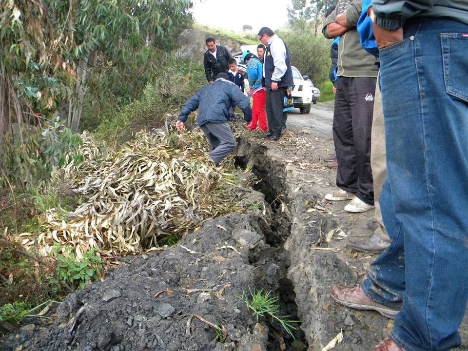 Áncash: Determinan que grietas en Socosbamba son producto de reactivación de antiguo deslizamiento 