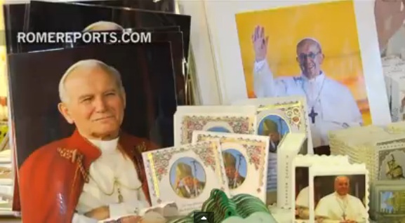 Tiendas de Roma ya están abarrotadas de  souvenirs para las canonizaciones (Video)